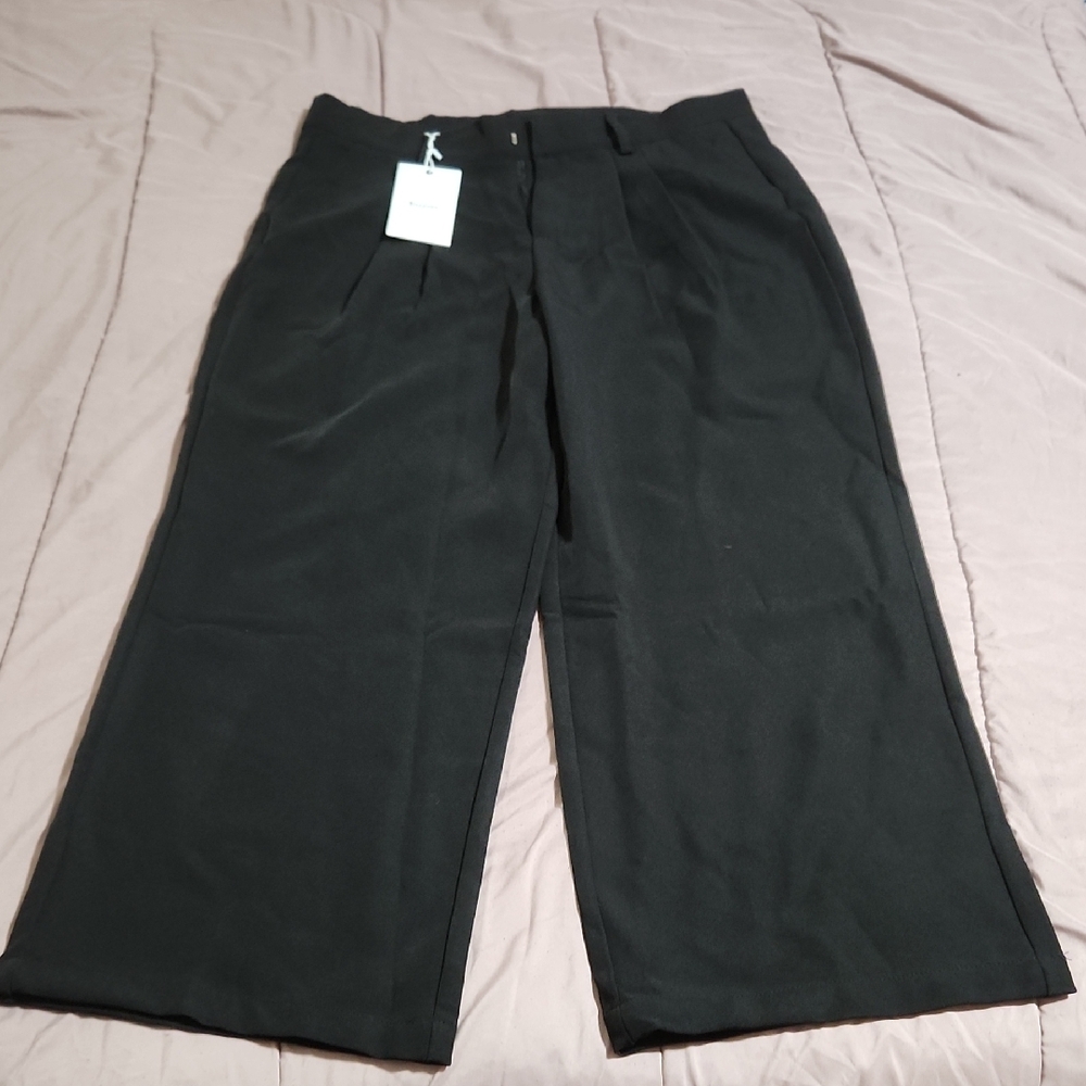 Elegant Black Women's Wide-Leg Trousers